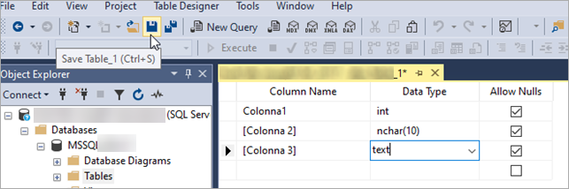 SSMS Table Designer: tre colonne (int, nchar(10), text) e salvataggio della tabella tramite icona Save.